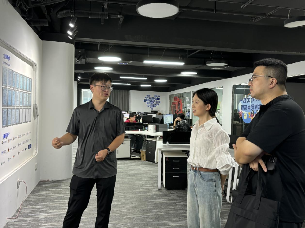阜陽(yáng)市傳媒廣告有限公司一行蒞臨我司交流 共探合作新契機(jī)